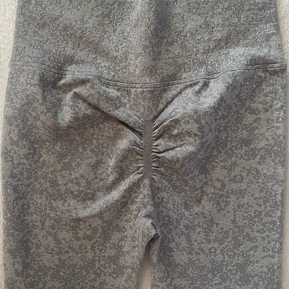 NEW Women’s Leggings, Tummy Control, Size Small - Picture 3 of 4